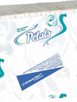 Servilleta de papel color blanca, paquete con 450 hojas.