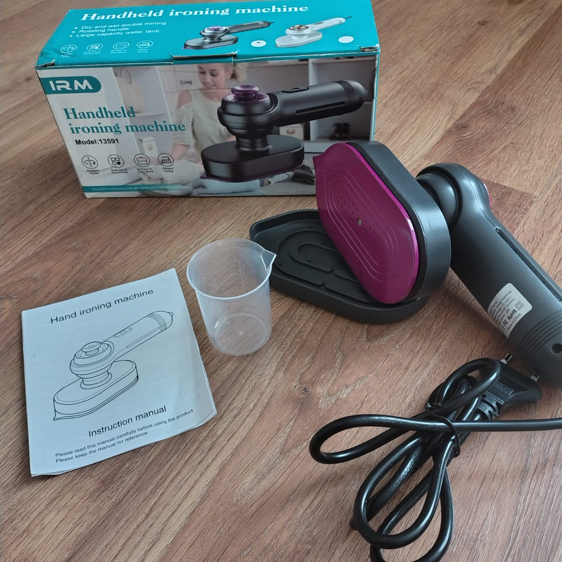 Mini plancha portátil 26 W 2 en 1 – ropa impecable al instante, en casa o de viaje 8