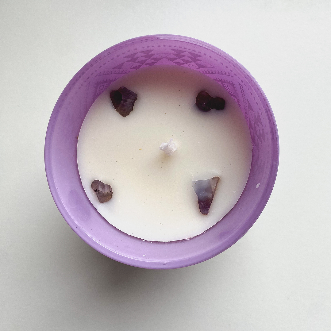 Vela de Soya Salvia Lavanda con Cristal Amatista BOHO 4