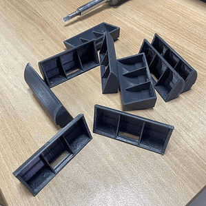 Suporte universal de reparação para painéis de porta BMW E36  - Conjunto de 10 uni.