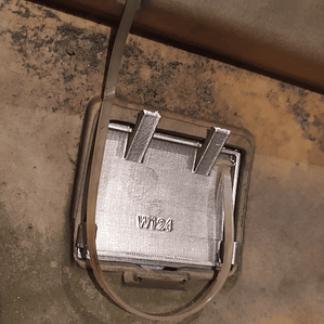 Tampa de Substituição para Entrada do Macaco – Compatível com Mercedes-Benz W124