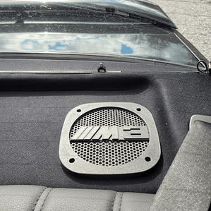 Conjunto de Grelhas de Altifalante – BMW E30 – Estilo M3 – Fibra de Carbono