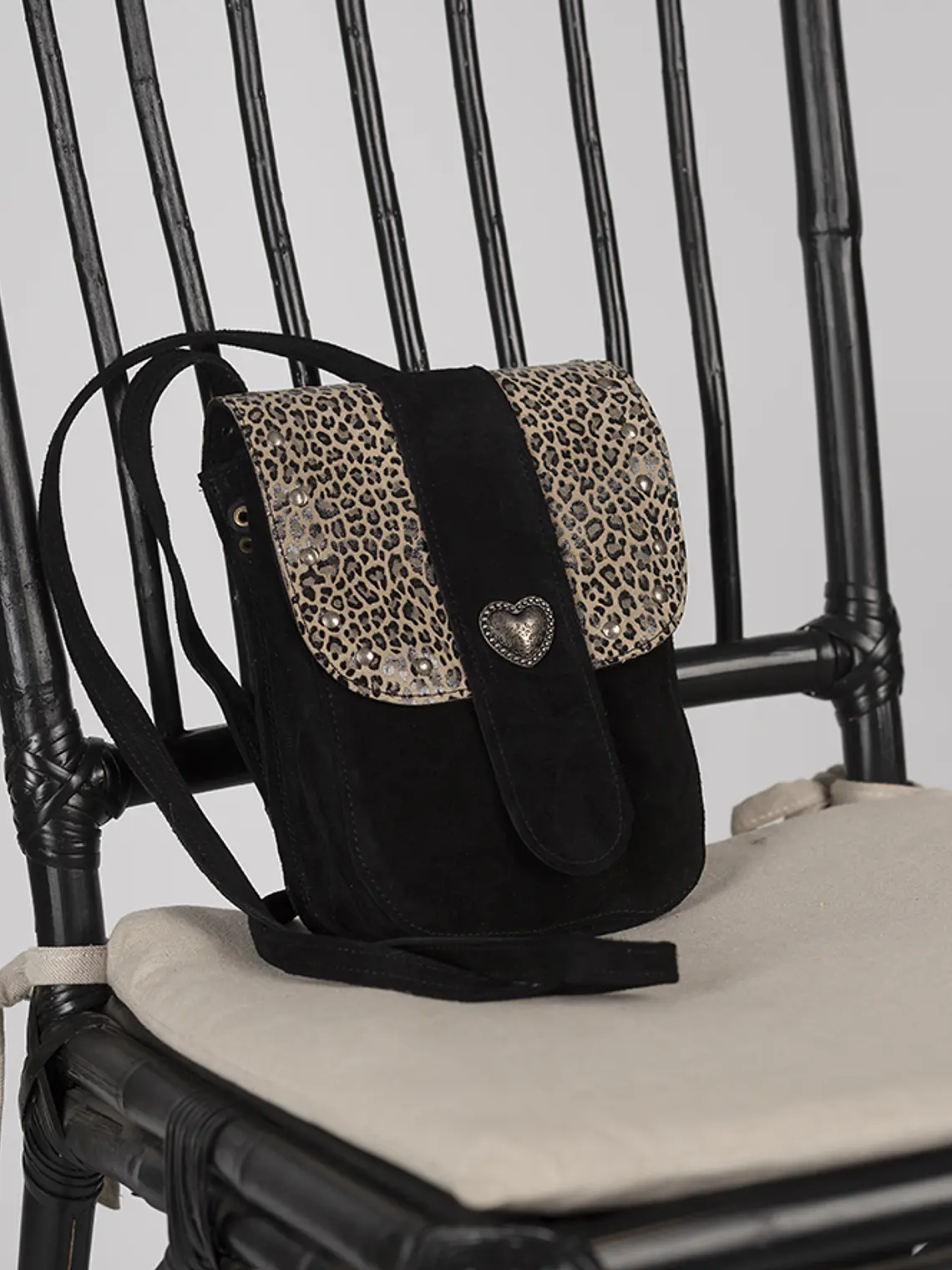 Cartera Julieta Negra Leopardo 2