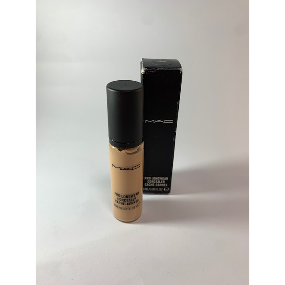 Corrector de Ojeras Pro Longwear