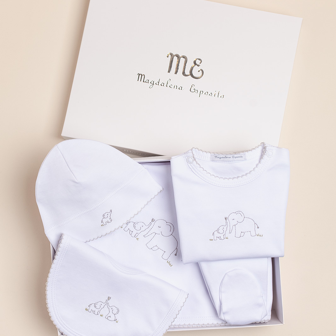 Ajuar: Bodysuit Bloomer Blanket Bib Hat Embroidered PIMA Peruano 2