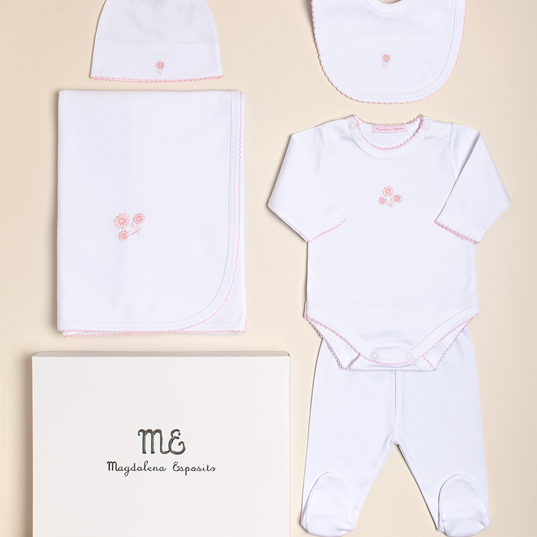 Ajuar: Bodysuit Bloomer Blanket Bib Hat Embroidered PIMA Peruano 1