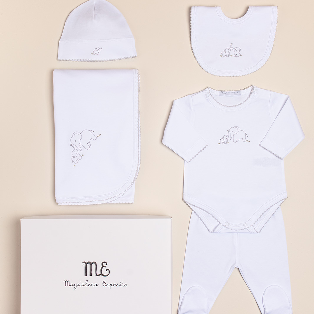 Ajuar: Bodysuit Bloomer Blanket Bib Hat Embroidered PIMA Peruano 1