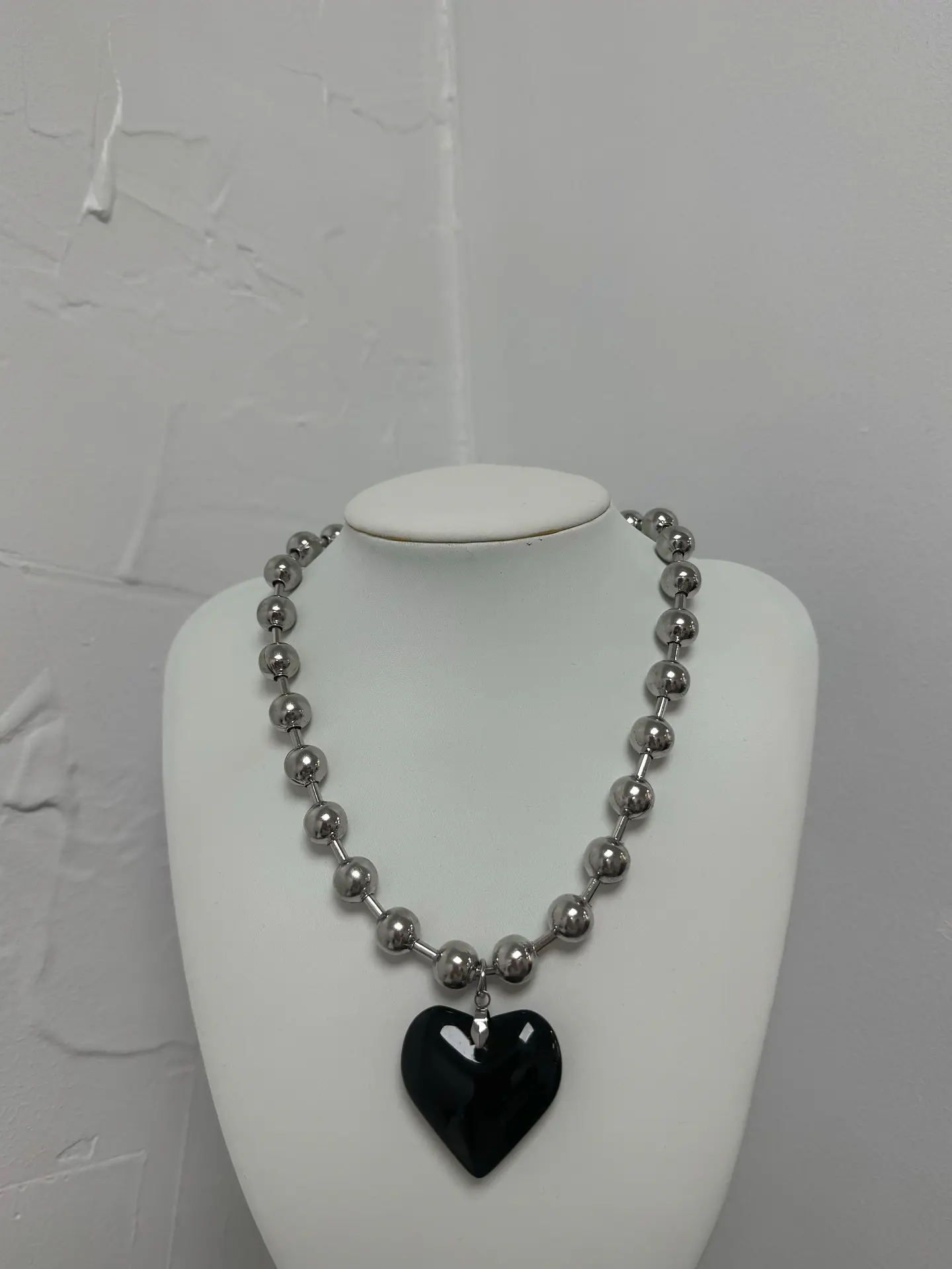 Collar Magenta Negro 1