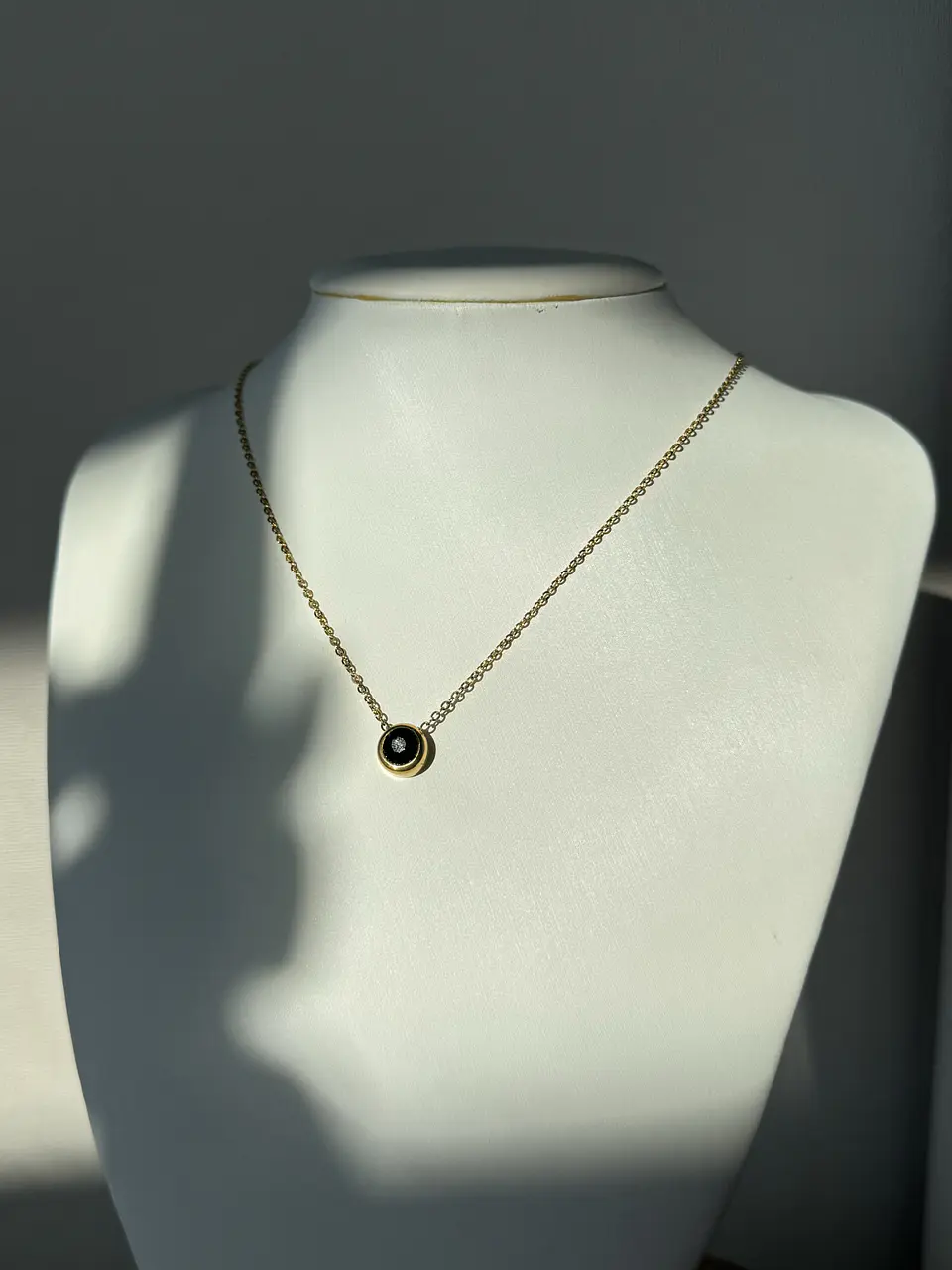 Cadena Punto de luz Negro 1