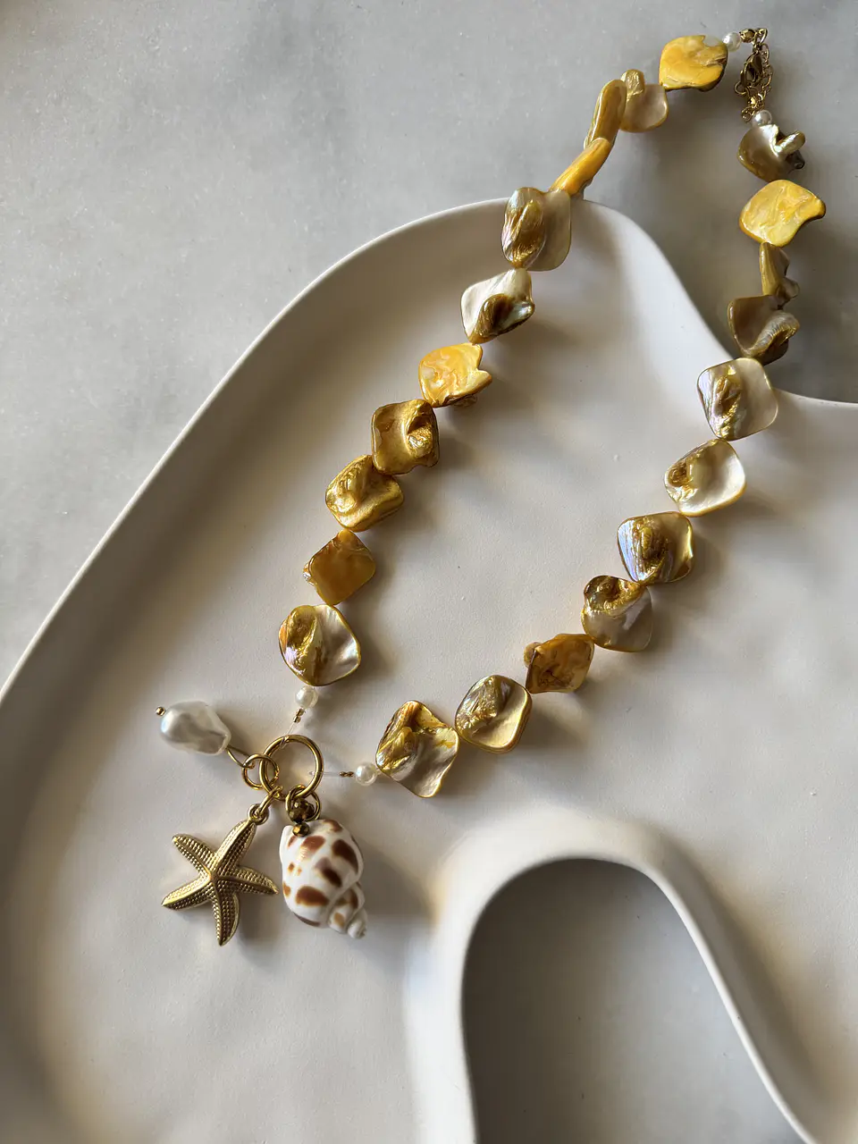 Collar Helena Amarillo 1