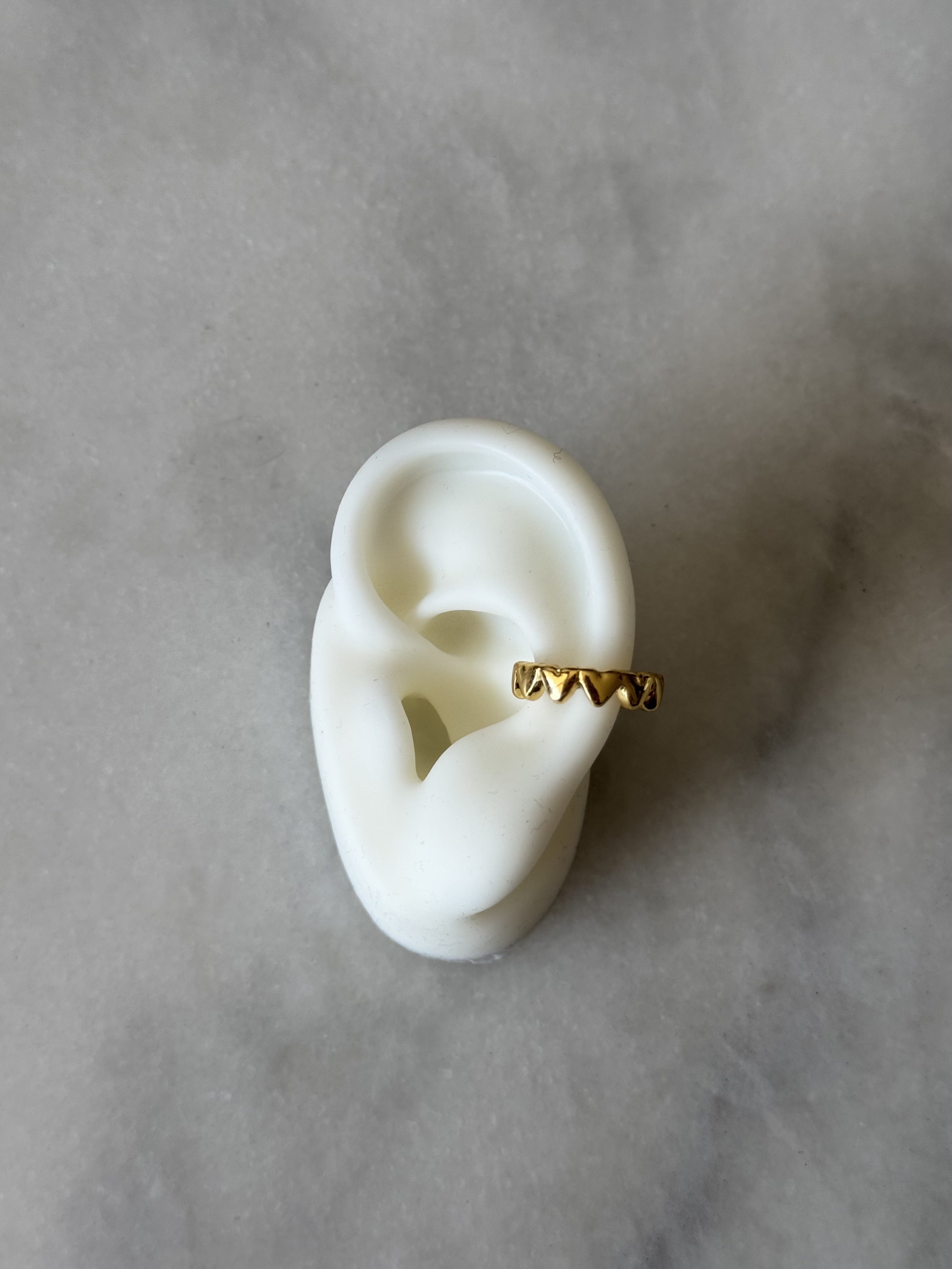 Earcuff Corazones