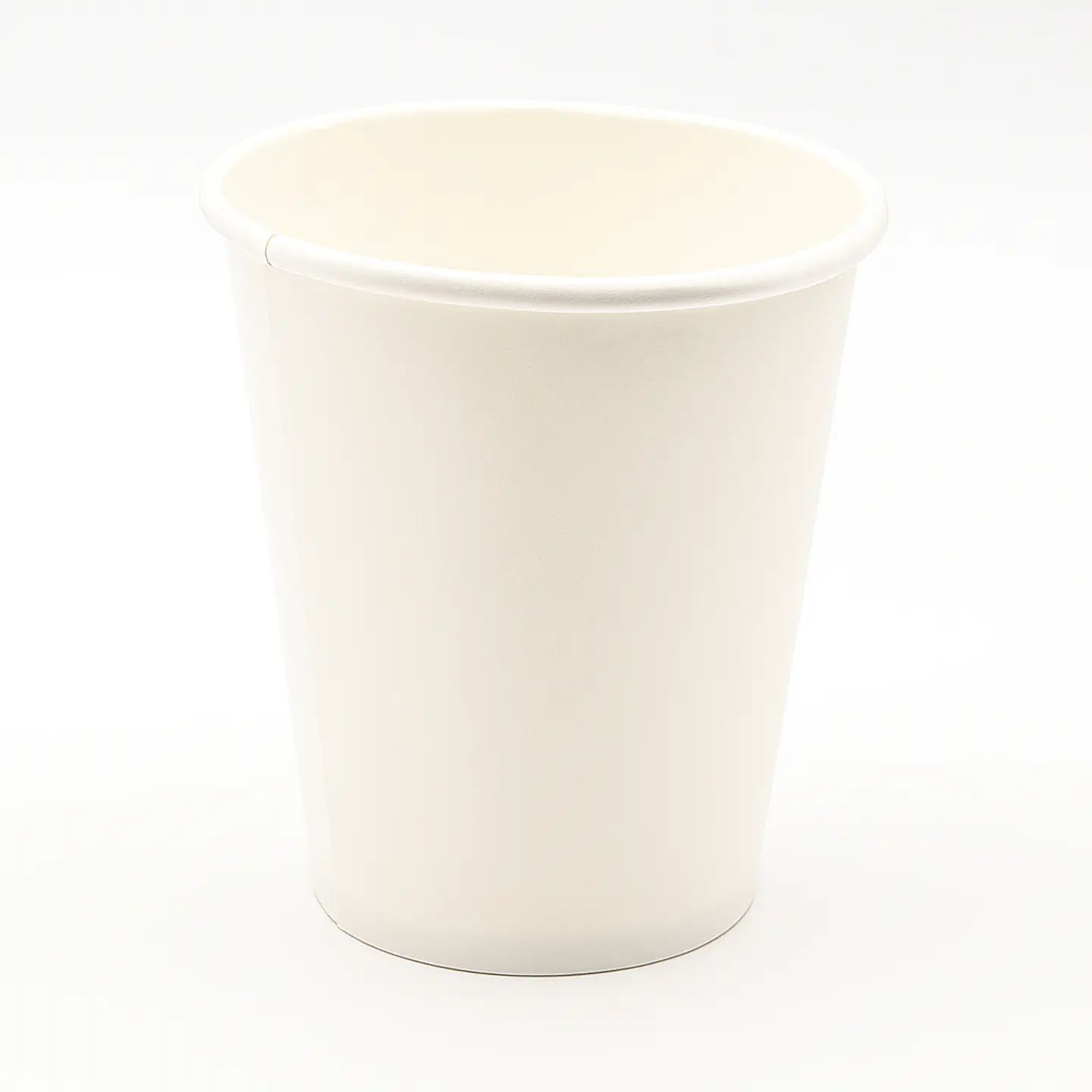 Vaso Blanco 6 oz de Polipapel – Ideal para Espresso, Té y Porciones Pequeñas 1