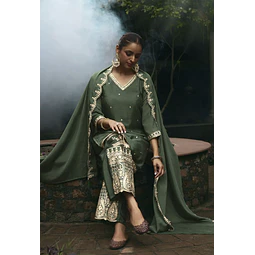 Conjunto Seda Verde Bordado