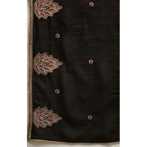 Conjunto Terciopelo Negro Bordado