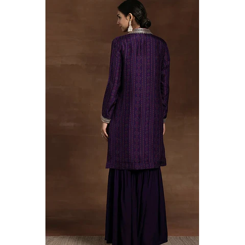 Conjunto Morado Bordado