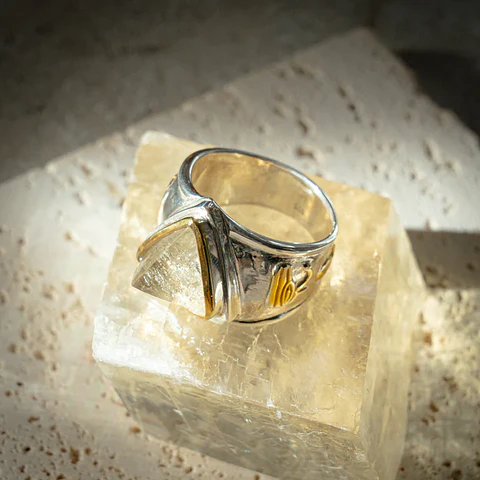 Anillo Plata Osiris Libyan Desert Glass