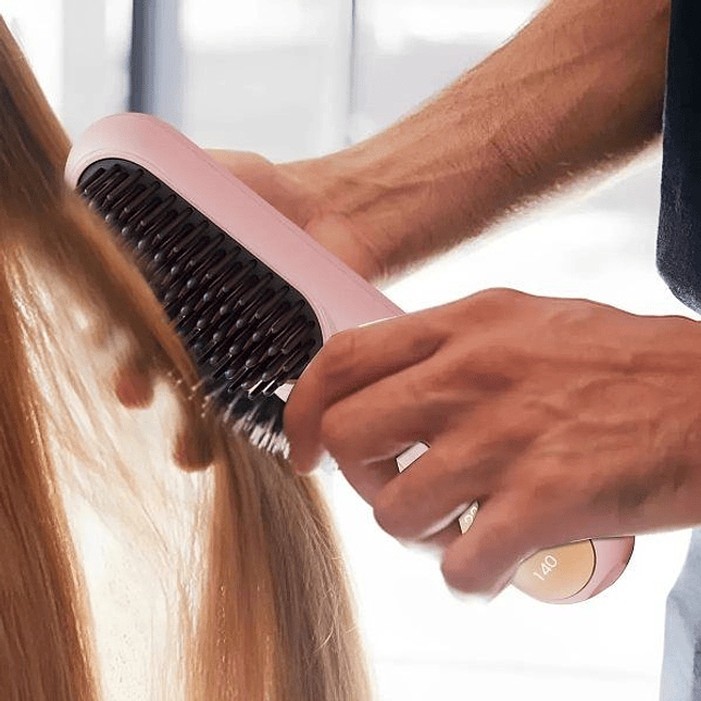 Cepillo Plancha de Cabello Portátil Recargable USB 2