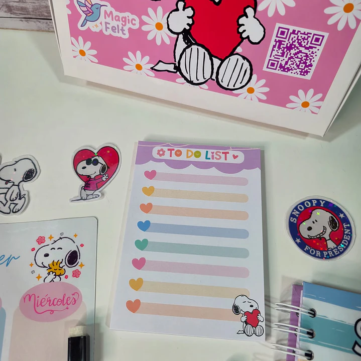 Box Papelería Snoopy 4