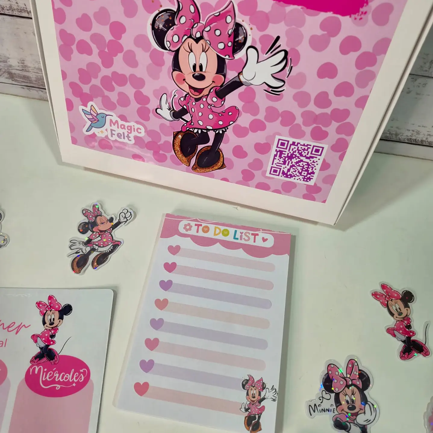 Box Papelería Minnie 4