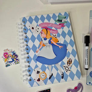 Box Papelería Alicia en el País de Las Maravillas