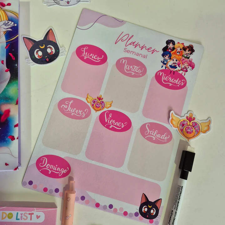 Box Papelería Sailor Moon 3