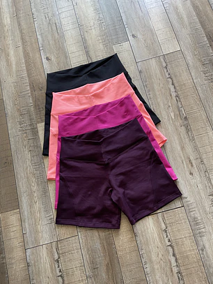 Shorts corte corazón