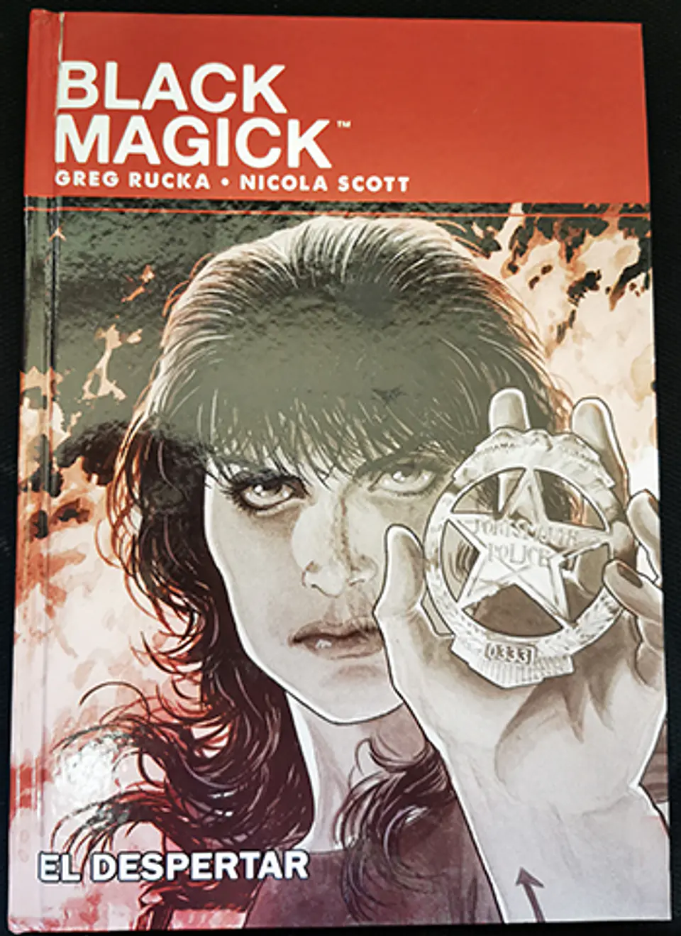 Black Magic: El Despertar (Tapa Dura, Dañada) 2