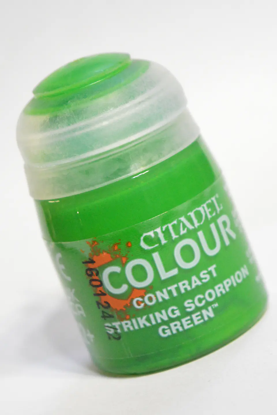Contrast: Striking Scorpion Green (18ml)  3