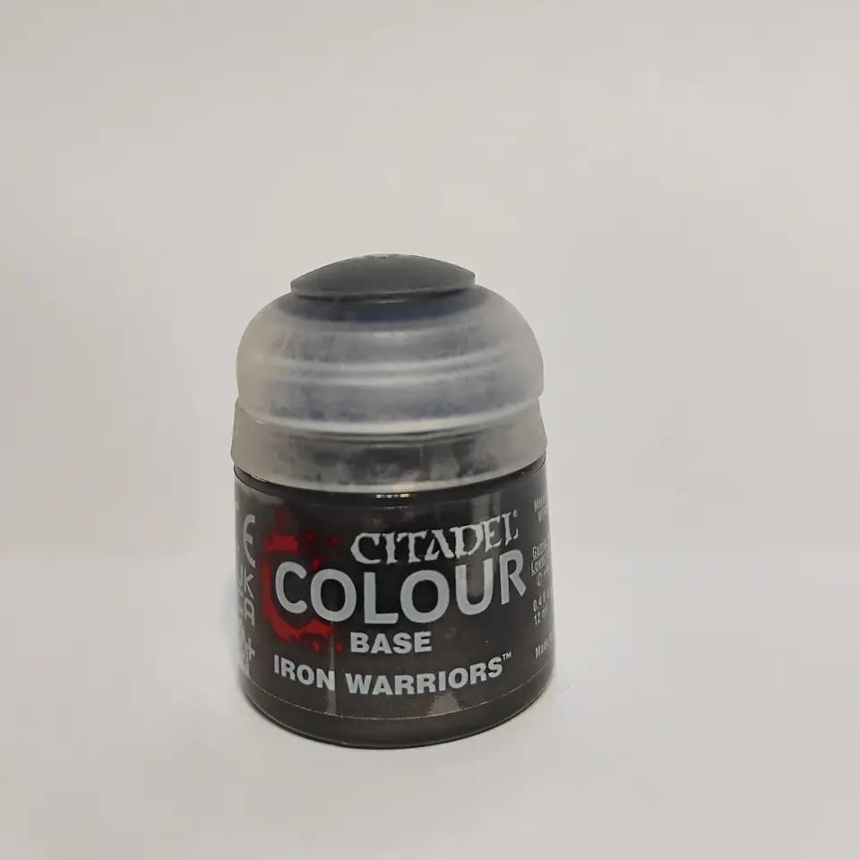Base Color: Iron Warriors 1