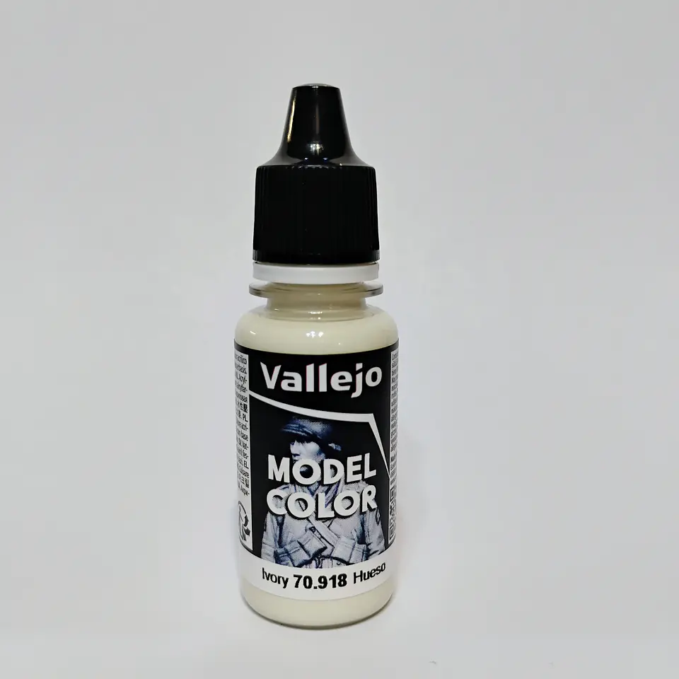 Model Color: Ivory - Hueso  2