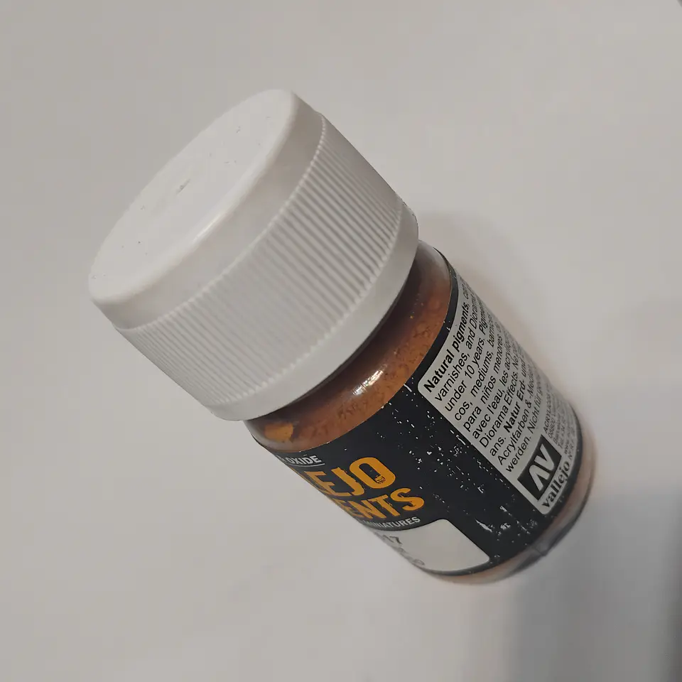 Vallejo Pigments: Rust - Óxido  2
