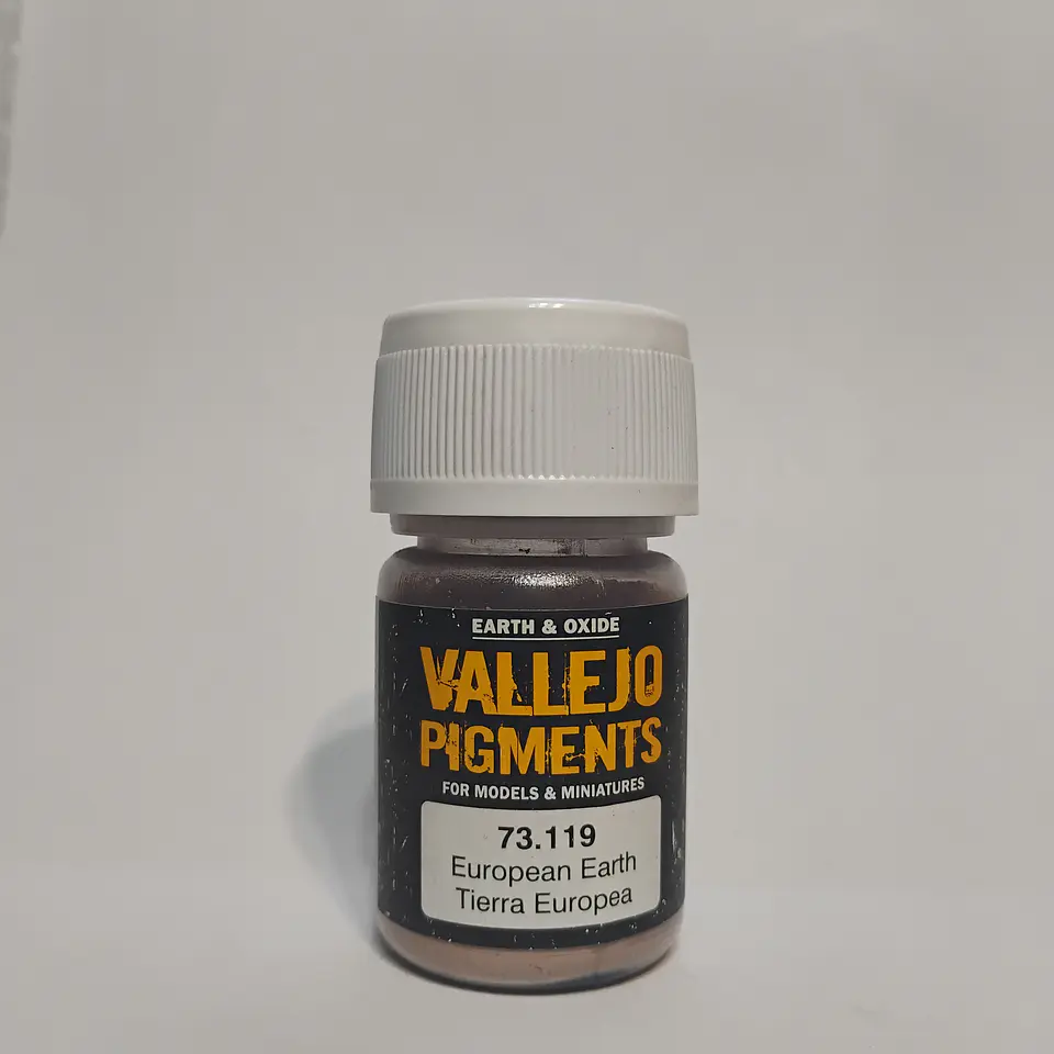 Vallejo Pigments: European Earth - Tierra Europea  1