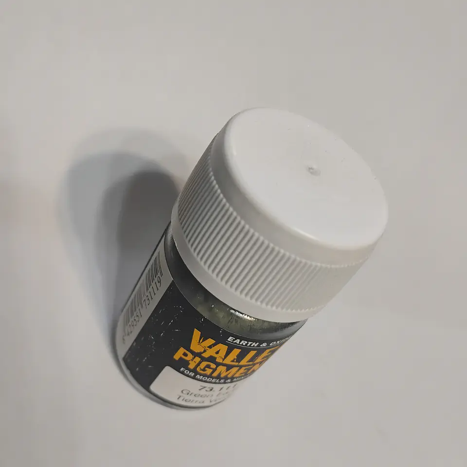 Vallejo Pigments: Green Earth - Tierra Verde  3