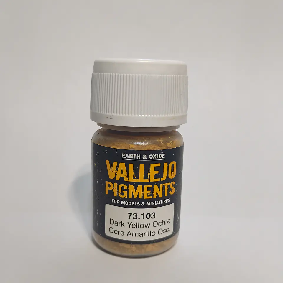 Vallejo Pigments: Dark Yellow Ochre - Ocre Amarillo Oscuro  1
