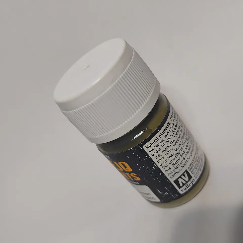 Vallejo Pigments: Faded Olive Green - Varde Oliva Desgtdo.  3