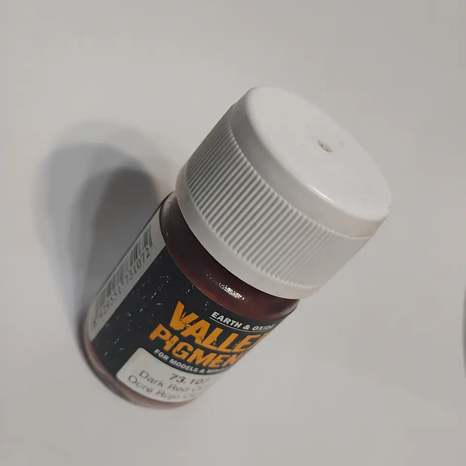 Vallejo Pigments: Dark Red Ochre - Ocre Rojo Oscuro  2