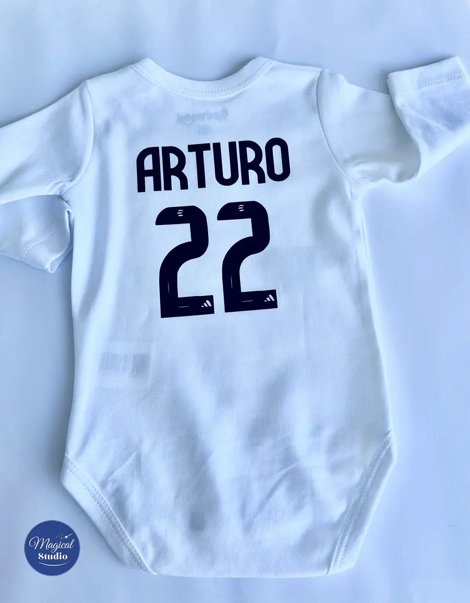 Body Personalizado estilo camiseta de Fútbol para Bebé  2