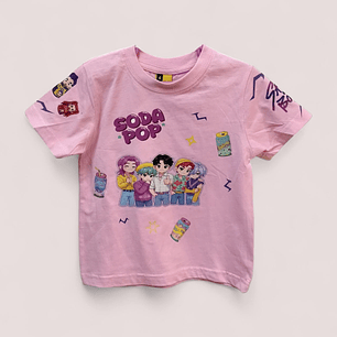 Polera Saja Boys, Soda Pop