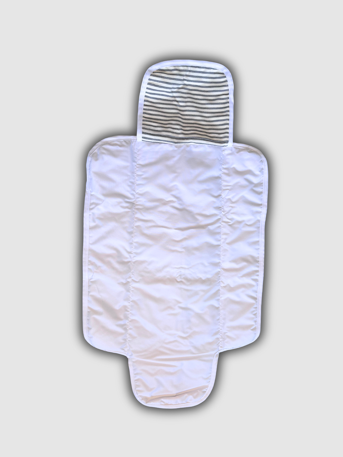 Mudador Portátil Líneas Grises 4