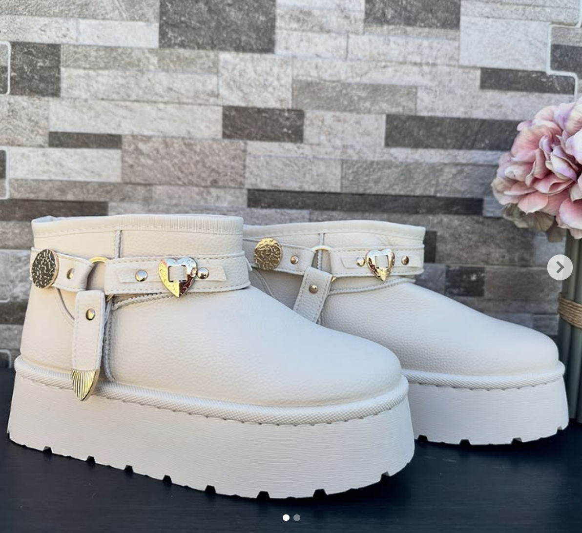 Botitas estilo mini ugg 1