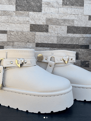 Botitas estilo mini ugg