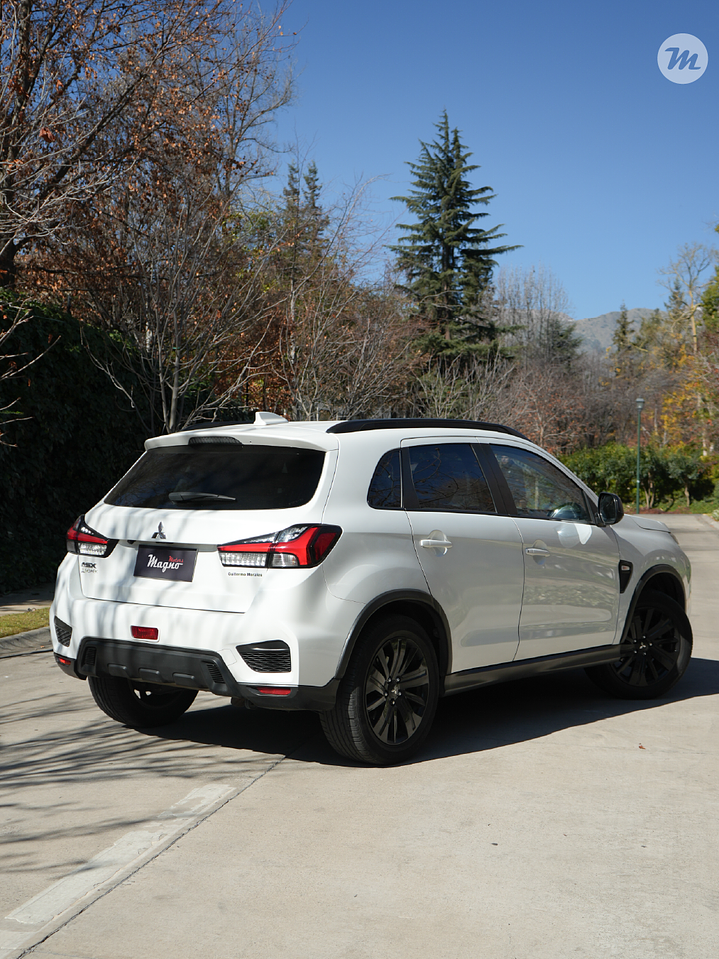 Mitsubishi Año 2021 2