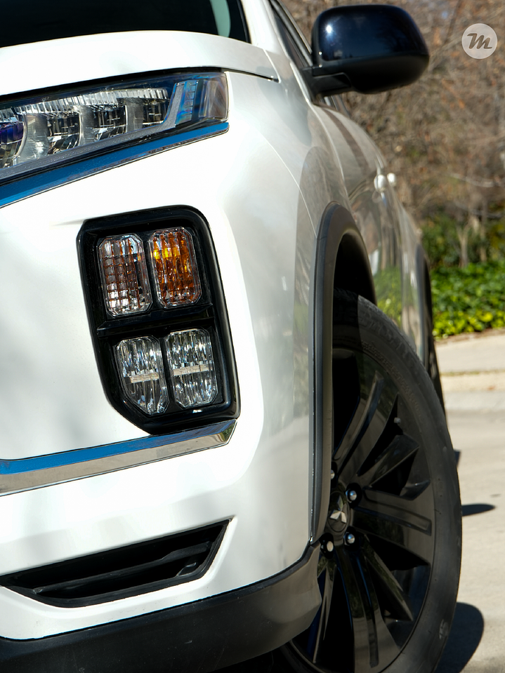 Mitsubishi Año 2021 3