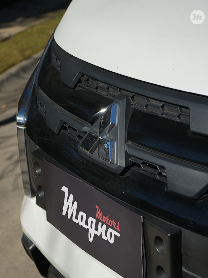 Mitsubishi Año 2021 5