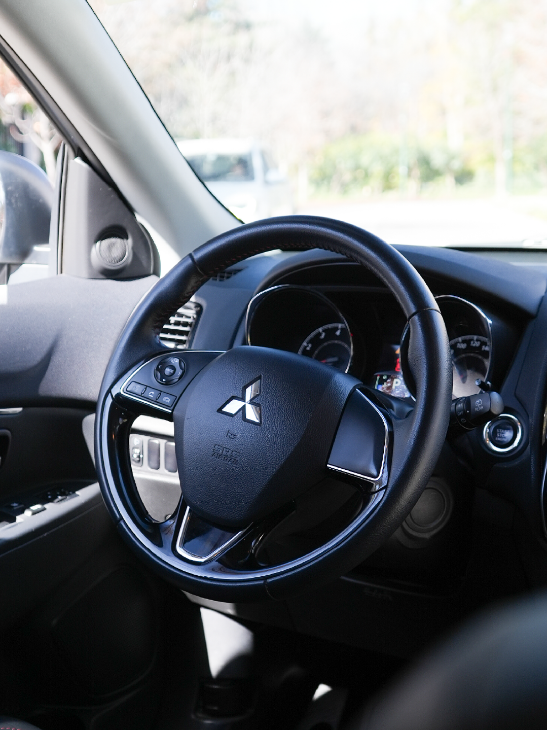 Mitsubishi Año 2021 6