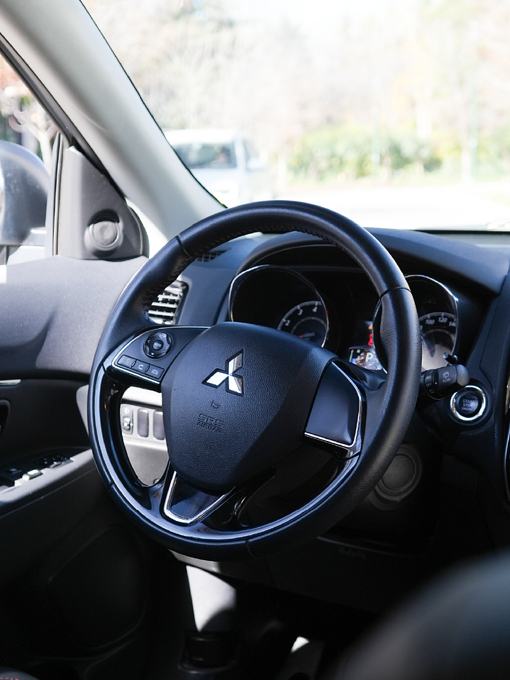 Mitsubishi Año 2021 6