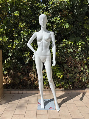 Maniquí Rostro Semi-Difuso Mujer