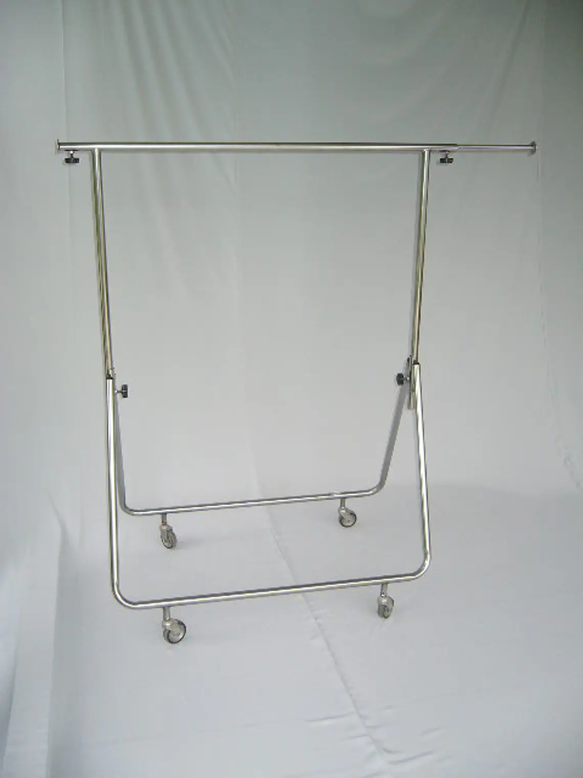 Perchero Vendedor Plegable 1