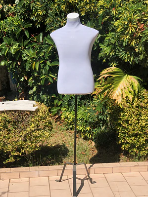 Busto Exhibición Tipo Satrero Hombre