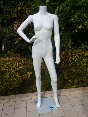 Maniquí Sin Cabeza Brazo Doblado Mujer